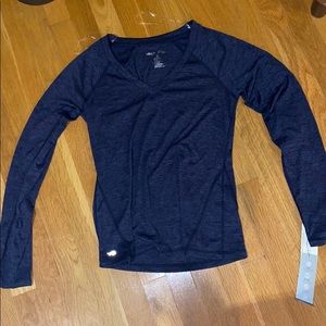 Long sleeve athletic shirt